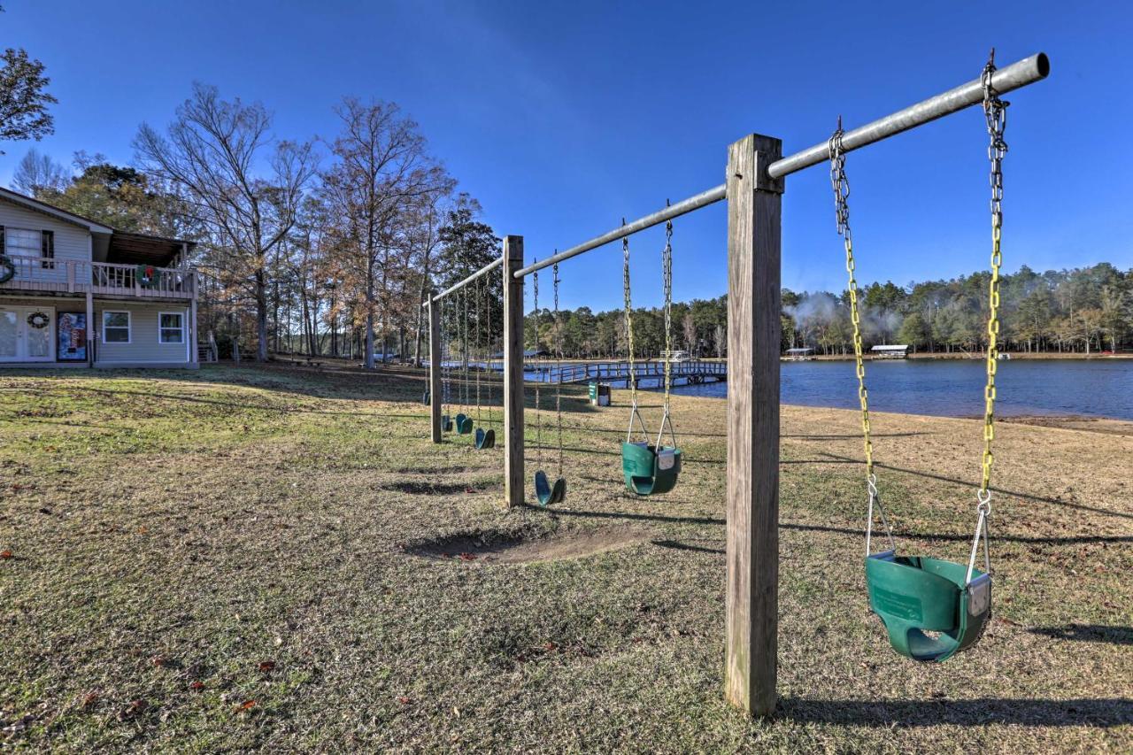 White Oak Creek Home With Views, Deck And Pool Access! Eufaula Bagian luar foto